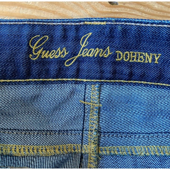 Guess Jeans Women’s Doheny Bootcut Jeans Size 28 - Picture 4 of 9